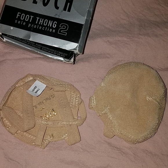 Bloch foot thong - Picture 1 of 4